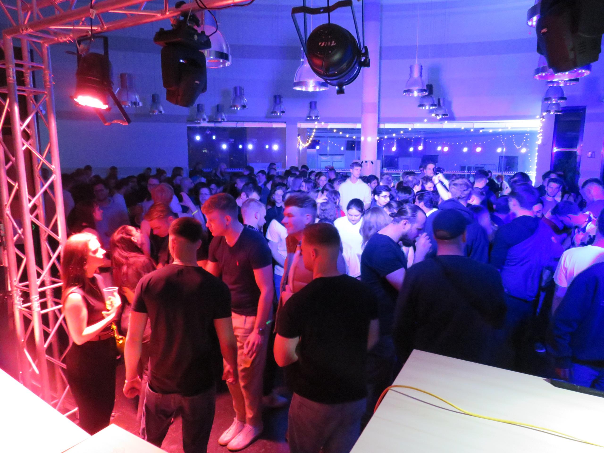 Mensa Party